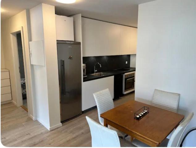 Apartment Close To The Airport เค็ปลาวิก ภายนอก รูปภาพ