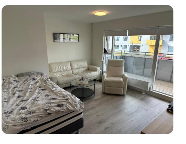 Apartment Close To The Airport เค็ปลาวิก ภายนอก รูปภาพ